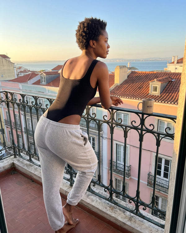 Cliente Bloom portant Muse Sculpt Bodysuit